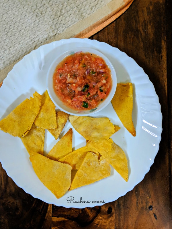 Receta fácil de chips de tortilla caseros para nachos (receta paso a paso)
