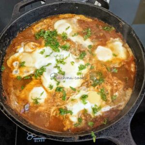La mejor receta de Shakshuka: huevos en salsa de tomate