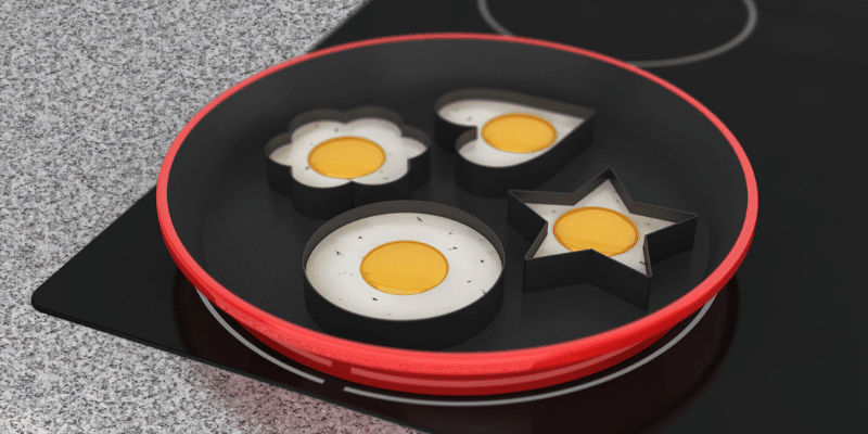 Cómo cocinar huevos en placa de inducción (fritos, revueltos, escalfados)
