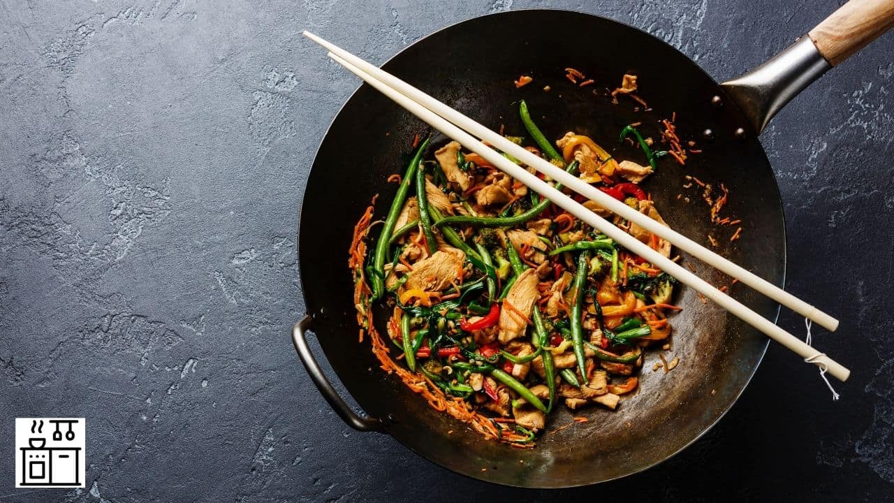 ¿Por qué utilizar un wok en lugar de una sartén? (5 razones)