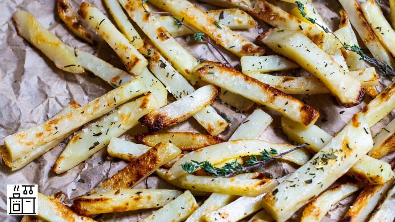 ¿Puedes hornear patatas fritas en papel pergamino? [4 Main Benefits]