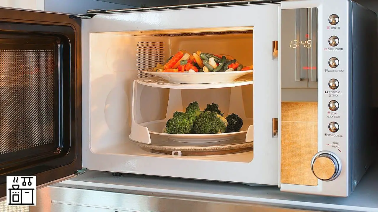 ¿Por qué los hornos microondas se oxidan por dentro? ¿Cómo prevenirlo y eliminarlo?