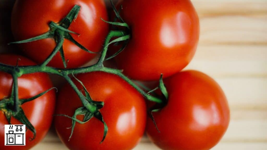 ¿Es un tomate una baya? [Yes And No – Here’s Why]