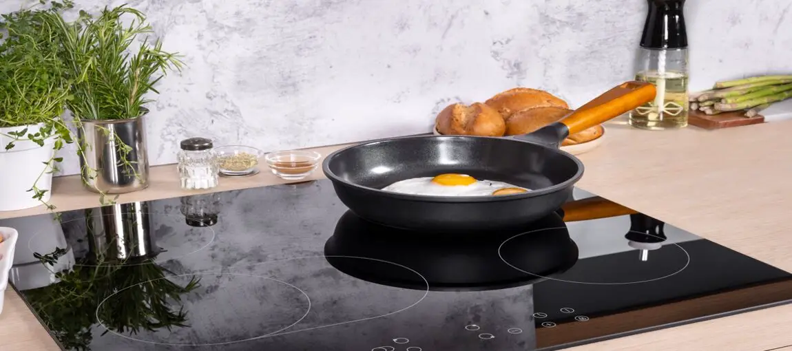 Revisión de la sartén de acero al carbono Cuisinart Carbonware: asequible ...
