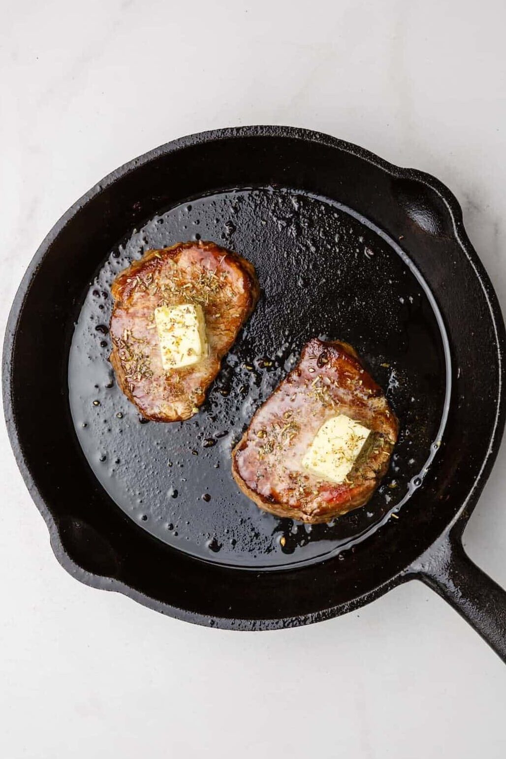 Receta fácil de filet mignon de hierro fundido |
